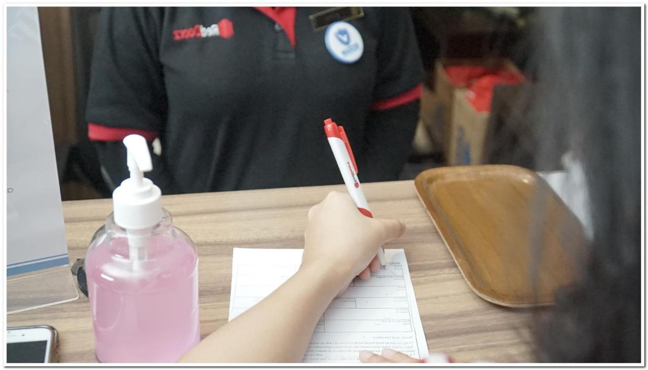Reddoorz Plus @ Purwosari Solo Dış mekan fotoğraf